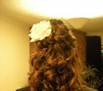 Bridal Hair Curls Half Up