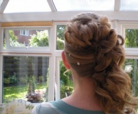 Prom Hair Side Curls