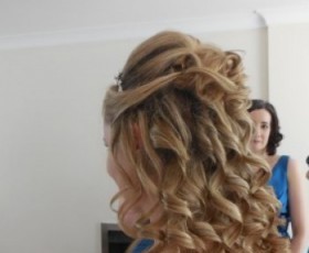 Bridal Curls Half Up